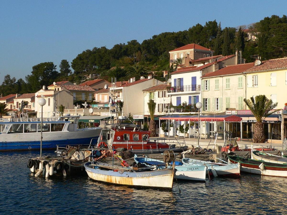 Appartement Les Pieds Dans L'Eau Saint-Mandrier-sur-Mer Dış mekan fotoğraf